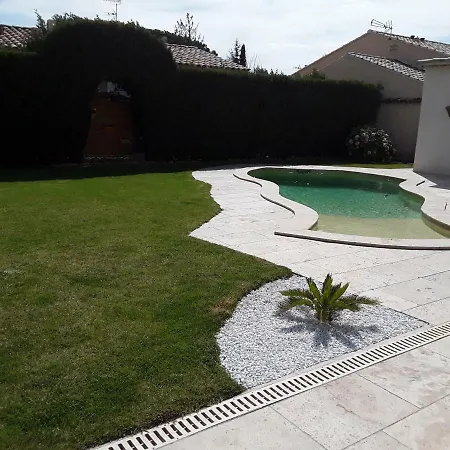 Ferienwohnung Yofanto Sénas Exterior foto